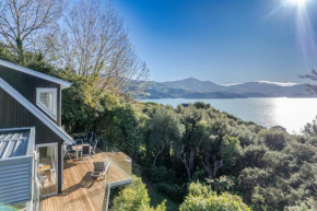 Onuku Oasis - Akaroa Holiday Home